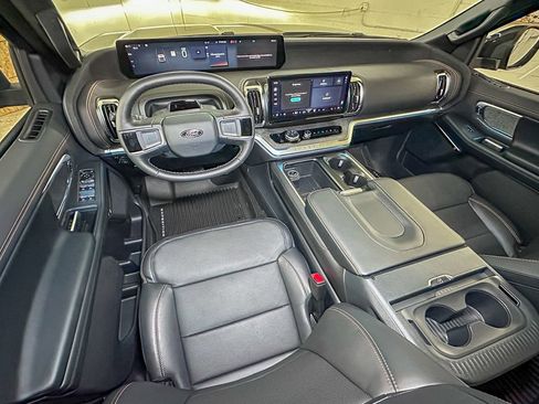 New 2026 Ford Expedition Tremor image 9