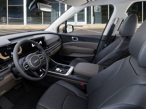 New 2026 Kia Carnival EX FWD image 17