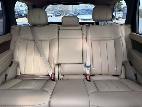 New 2026 Land Rover Range Rover Long Wheelbase SE image 29