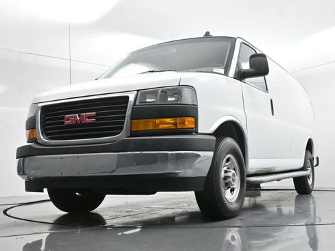 Used 2024 GMC Savana 2500 w/ Driver Convenience Package RWD image 39