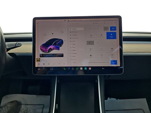 Used 2018 Tesla Model 3 Long Range RWD image 17