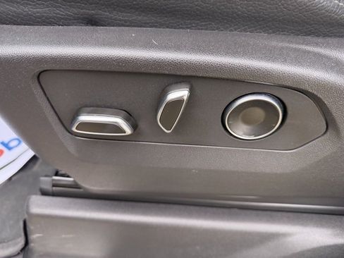 Used 2024 GMC Sierra 3500 Denali w/ Denali Reserve Package image 18