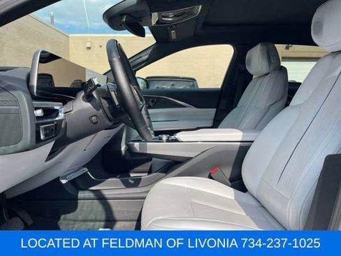 Used 2024 Cadillac Lyriq Sport AWD/4WD image 6