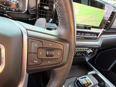 Used 2023 GMC Sierra 1500 SLT w/ SLT Premium Package image 18