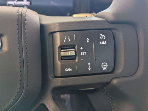 New 2026 Land Rover Defender 90 V8 AWD/4WD image 19