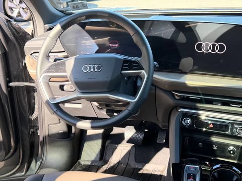 Used 2025 Audi Q5 Premium Plus w/ Premium Plus AWD/4WD image 22