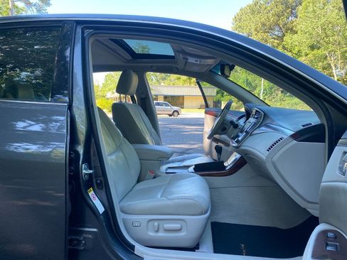 Used 2012 Toyota Avalon Limited FWD image 50