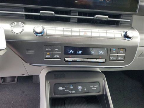 New 2025 Hyundai Kona SEL FWD image 12