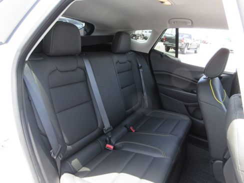 Certified 2025 Chevrolet Trax ACTIV w/ Driver Confidence Package FWD image 22