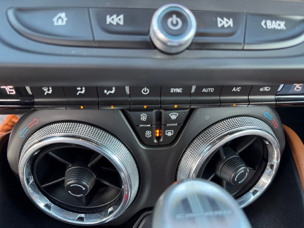 Used 2018 Chevrolet Camaro SS RWD image 20