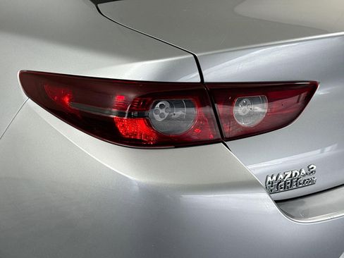 Used 2020 MAZDA MAZDA3 Sedan w/ Select Package image 36