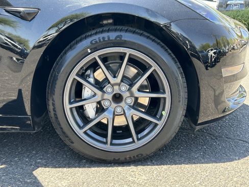Used 2023 Tesla Model 3 Standard Range RWD image 7