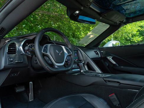 Used 2018 Chevrolet Corvette Grand Sport w/ Z07 Performance Package image 18