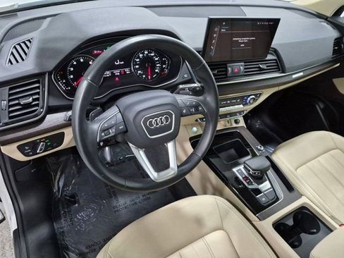 Certified 2023 Audi Q5 2.0T Premium w/ Convenience Package AWD/4WD image 11