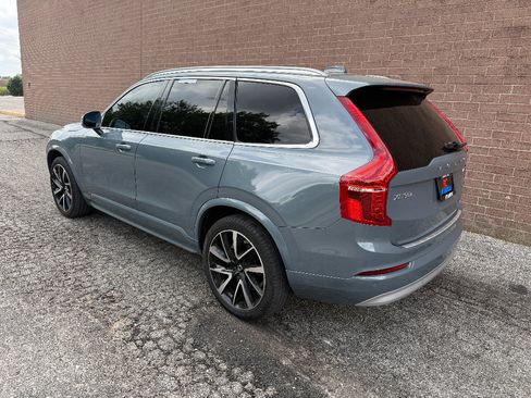 Used 2022 Volvo XC90 T6 Momentum w/ Protection Package Premier AWD/4WD image 4