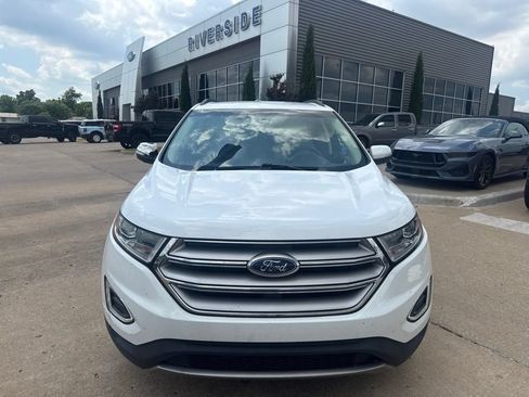 Used 2017 Ford Edge SEL w/ Equipment Group 201A FWD image 4