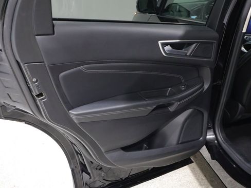 Used 2024 Ford Edge Titanium w/ Equipment Group 301A image 19