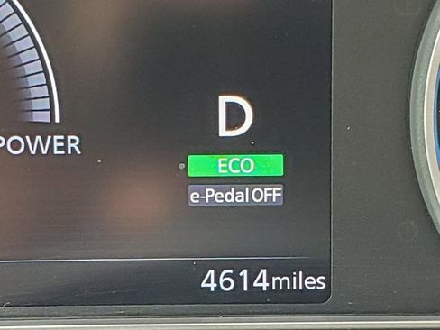 Certified 2023 Nissan Leaf SV Plus image 28