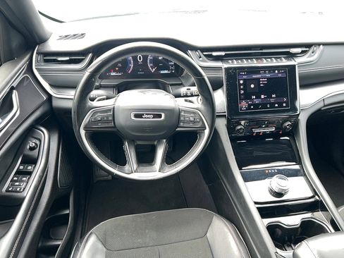 Used 2021 Jeep Grand Cherokee L Laredo AWD/4WD image 14