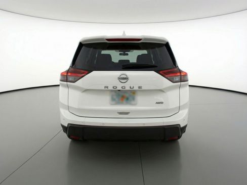 Used 2025 Nissan Rogue SV AWD/4WD image 7