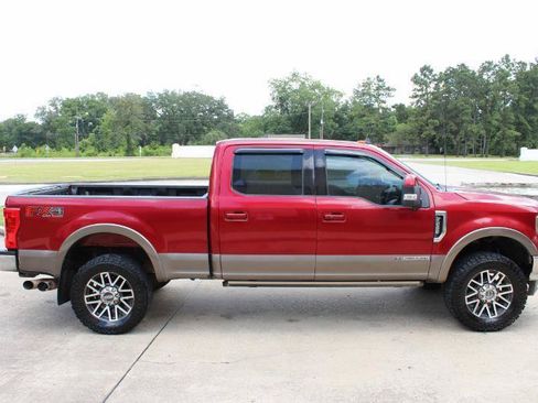 Used 2019 Ford F250 Lariat w/ Lariat Ultimate Package AWD/4WD image 18