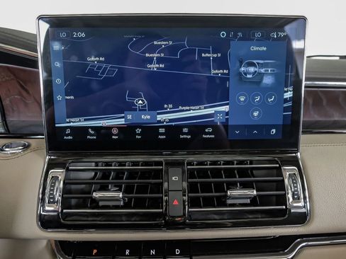 Used 2022 Lincoln Navigator L Reserve AWD/4WD image 27