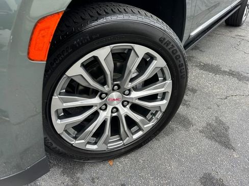 Used 2023 GMC Yukon XL Denali w/ LPO, Floor Liner Package image 10