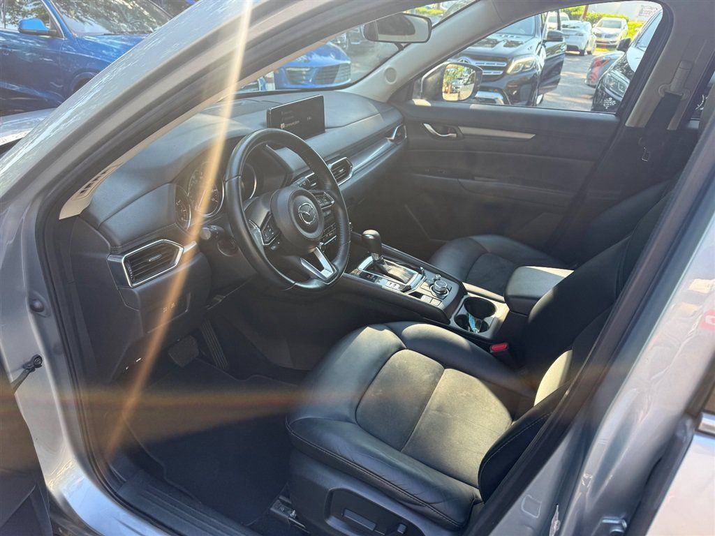 Used 2021 MAZDA CX-5 Touring FWD image 9