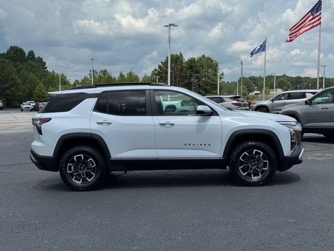 New 2026 Chevrolet Equinox ACTIV AWD/4WD image 2