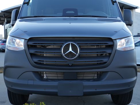 New 2026 Mercedes-Benz Sprinter 2500 image 10