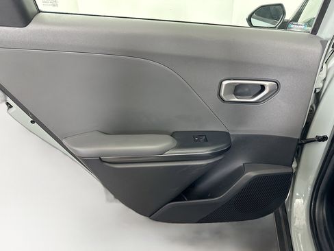 Used 2025 Kia K4 LXS image 25