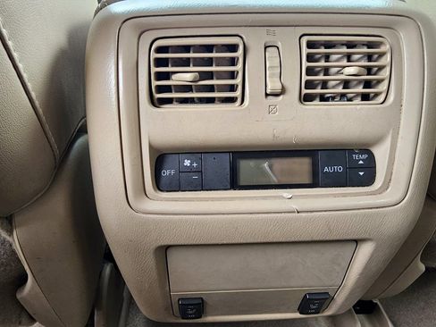 Used 2014 Nissan Pathfinder SL AWD/4WD image 41