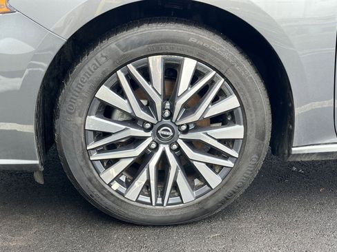 Used 2025 Nissan Altima 2.5 SV image 27