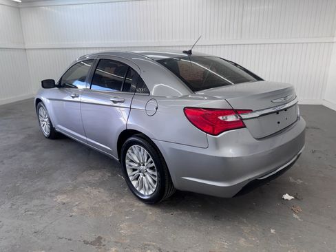 Used 2014 Chrysler 200 LX image 7