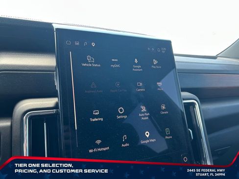 Used 2025 GMC Yukon XL Denali AWD/4WD image 32