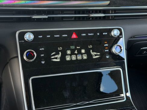 New 2026 Genesis GV80 2.5T AWD/4WD image 21