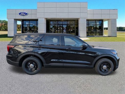 New 2026 Ford Explorer 4WD Police Interceptor image 3