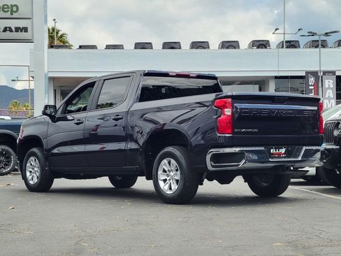 Used 2023 Chevrolet Silverado 1500 LT RWD image 2