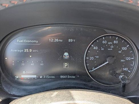 Used 2024 Nissan Kicks SR w/ SR Premium Package FWD image 10