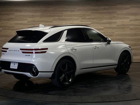 Used 2023 Genesis GV70 3.5T Sport w/ Sport Prestige Package AWD/4WD image 20