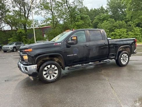 Used 2025 Chevrolet Silverado 2500 LT w/ All Star Edition AWD/4WD image 2