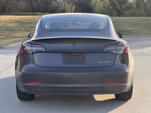 Used 2023 Tesla Model 3 Performance image 4