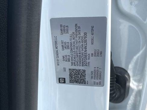 Used 2022 GMC Canyon Denali RWD image 26
