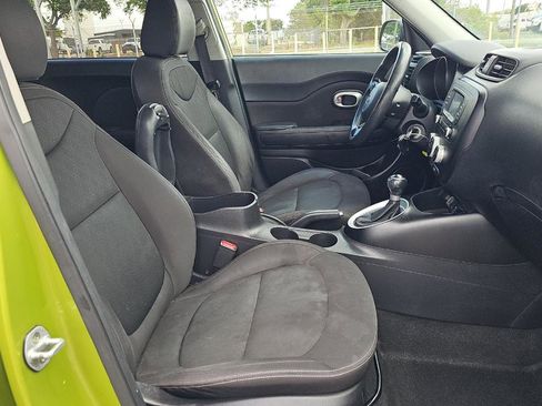 Used 2016 Kia Soul w/ Convenience Package FWD image 8