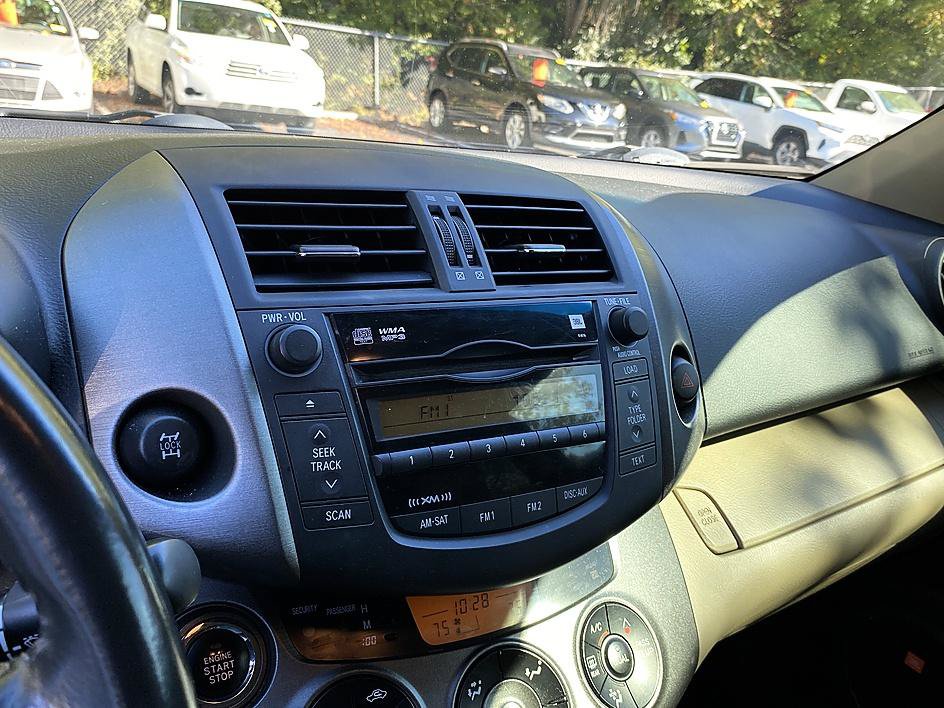 Used 2010 Toyota RAV4 Limited AWD/4WD image 14
