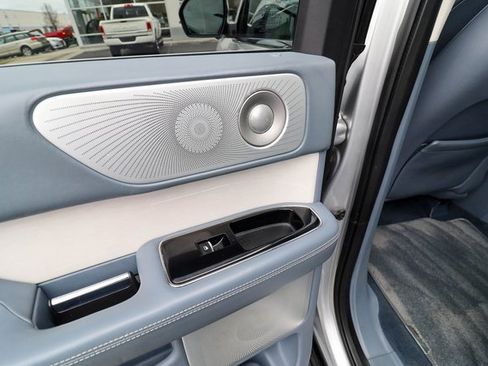 Used 2018 Lincoln Navigator L Black Label image 42