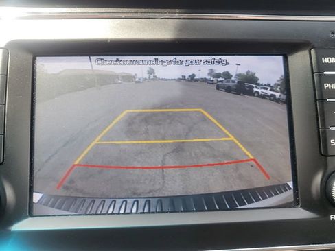 Used 2019 Kia Sedona LX FWD image 35
