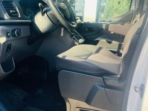 Used 2023 Ford Transit 350 XLT image 10