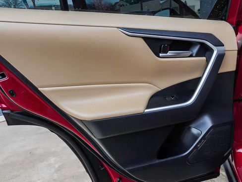 Used 2024 Toyota RAV4 XLE image 24