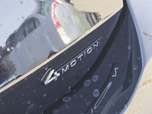 New 2026 Volkswagen Tiguan SE AWD/4WD image 9